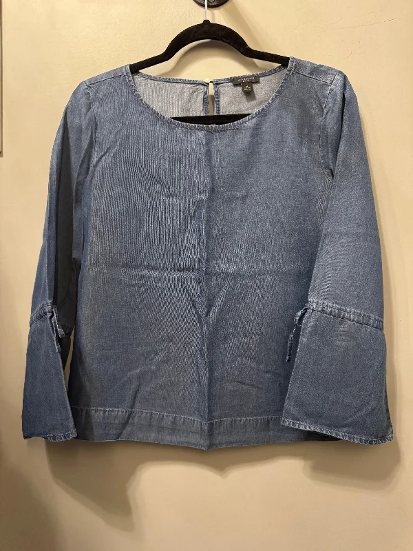 Top Long Sleeve By Ann Taylor In Blue Denim, Size: Sp Bold Men's Animal