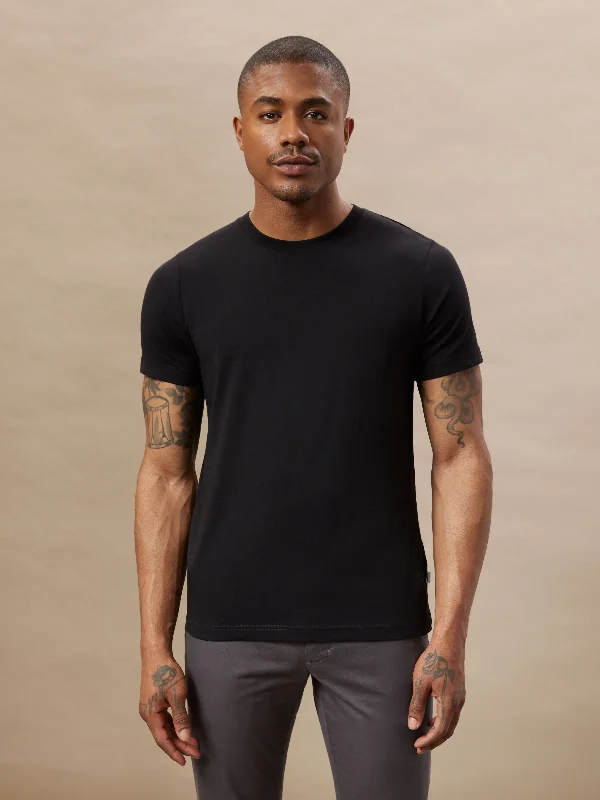 The Slim Fit Essential T-Shirt in Black Athletic Men's Compression