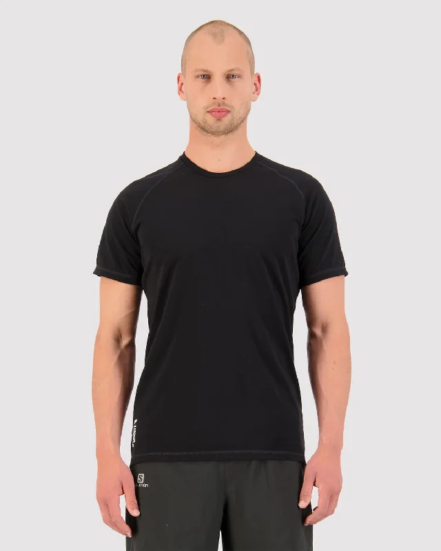 Temple Merino T-Shirt - Black Monochromatic Office Style