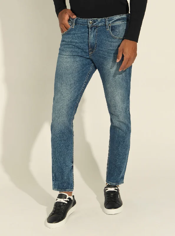 Mid-Rise Athletic Tapered Denim Jeans in Union Wash Practical Men's Quick